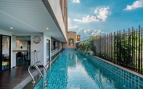 Lani Chiang Mai Hotel